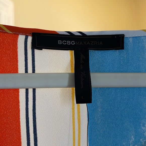 NWT BCBG top - Picture 4 of 6